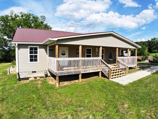 House for sale in Irvine, Kentucky