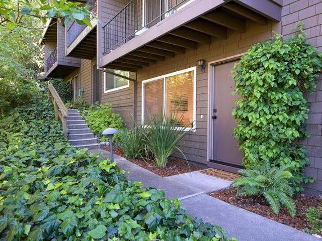 Condo for sale in Corte Madera, California