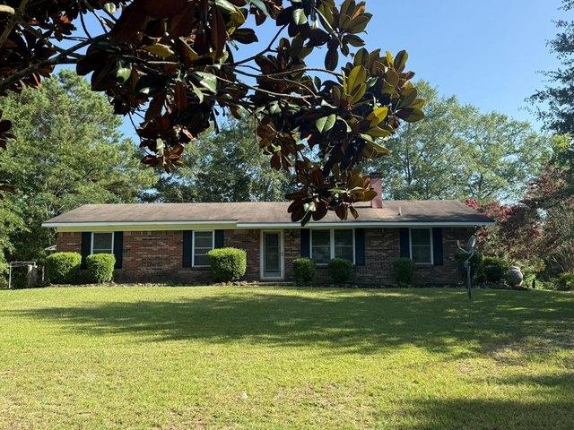 House for sale in Louisville, Alabama
