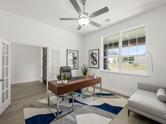 House for sale in Summit Parks, DeSoto