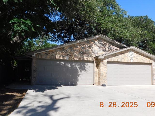 House for sale in Pleasanton, Texas