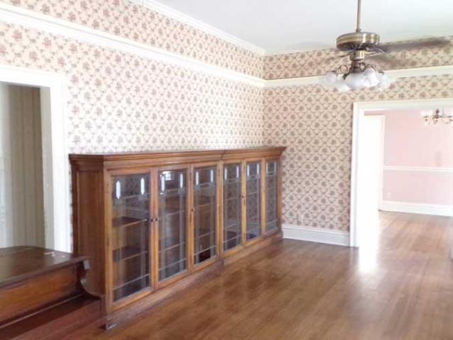 House for sale in Vincennes, Indiana