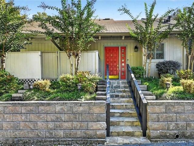 Townhouse for sale in Brookhaven, DeKalb County