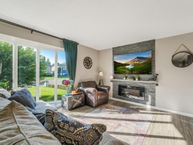 House for sale in Wedgewood, Alberta