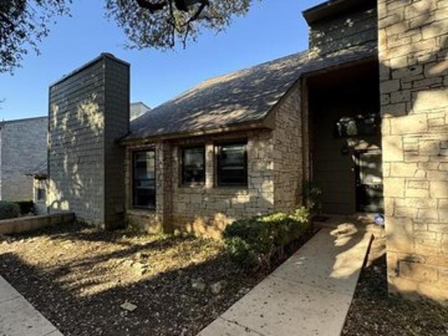 Townhouse for sale in Leesville, Texas