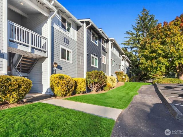 Condo for sale in Timberridge Condominium Homes, Woodinville