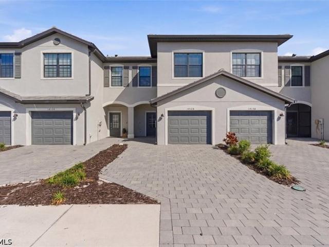 Townhouse for sale in Fort Myers, Florida