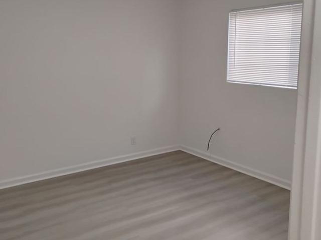 Apartment for rent in Canoga Park, California
