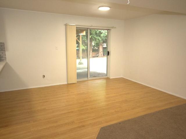 Apartment for rent in Five Corners, Burien