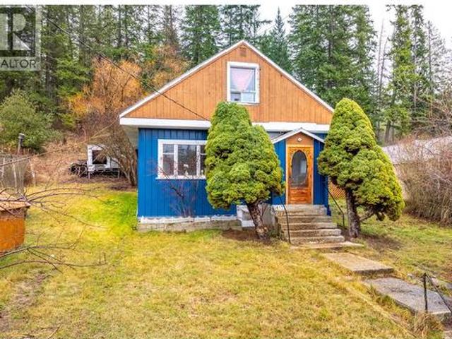 House for sale in Sirdar, British Columbia