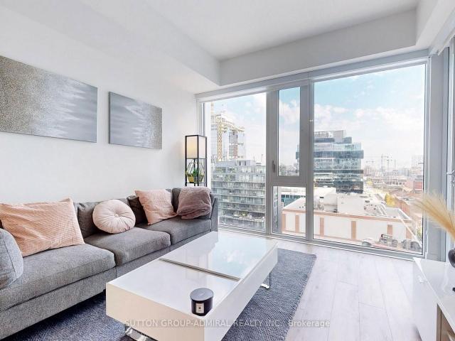 Condo for sale in Toronto, Golden Horseshoe