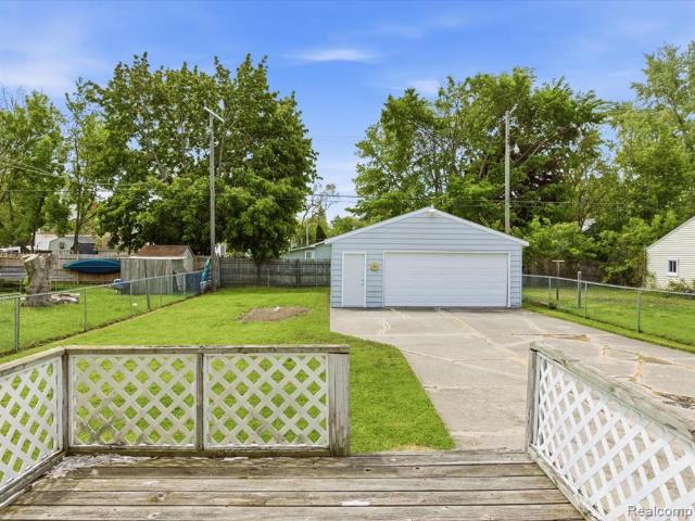 House for sale in Fort Gratiot, Michigan