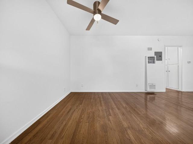 Apartment for rent in Santa Monica, California
