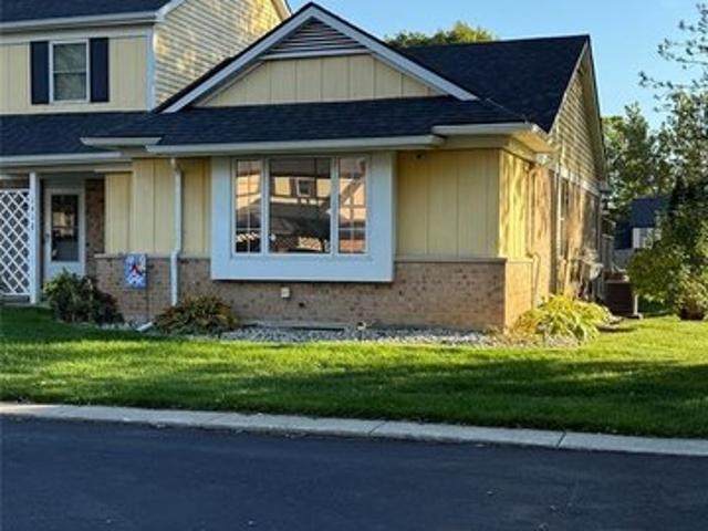 Condo for sale in Davison, Genesee County