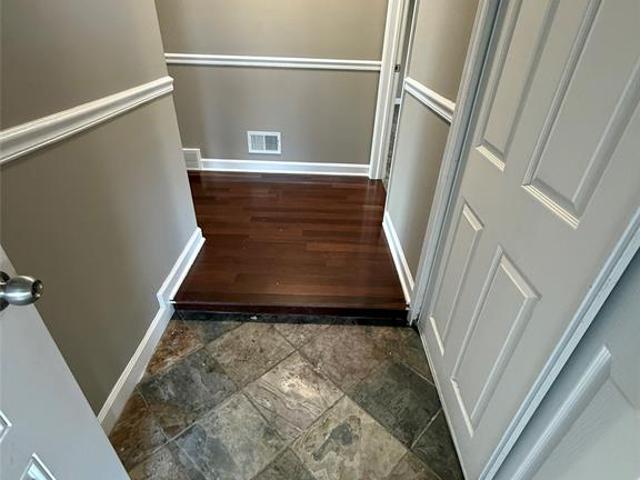 Condo for sale in Wexford Green, Davison