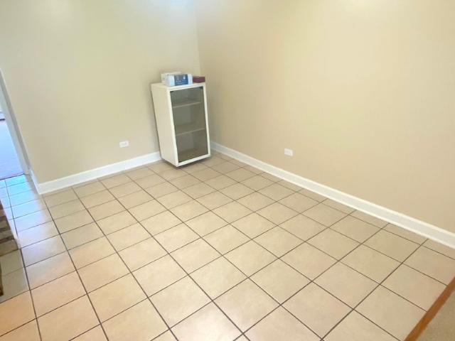Condo for rent in Westmont, Illinois