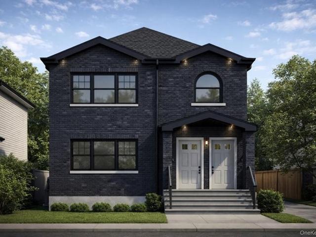 House for sale in Queens, Arverne