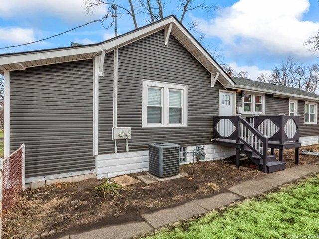 House for sale in Dolton, Illinois