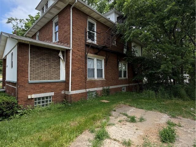 House for sale in Summit, Ohio