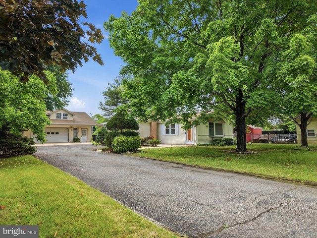 House for sale in Thorofare, New Jersey