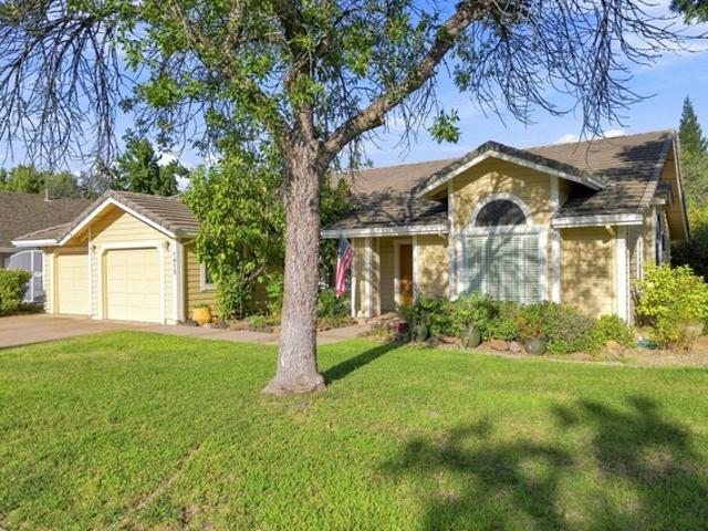 House for sale in Redding, Shasta County