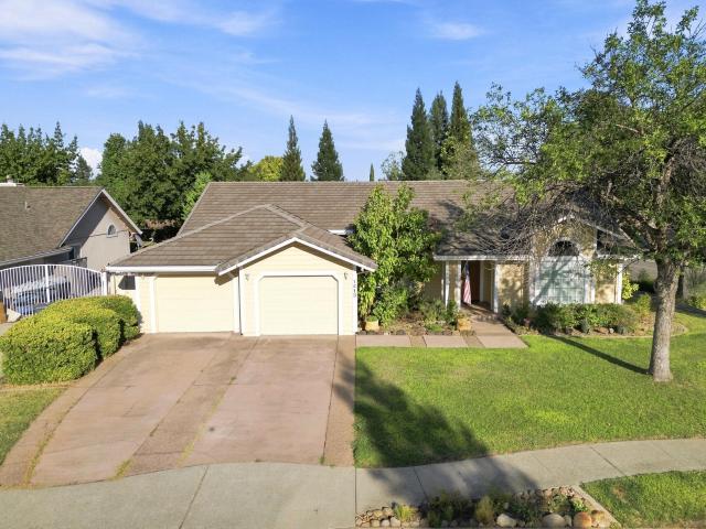 House for sale in Redding, Shasta County