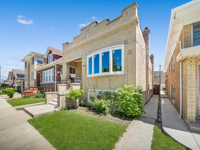House for sale in Cicero, Illinois