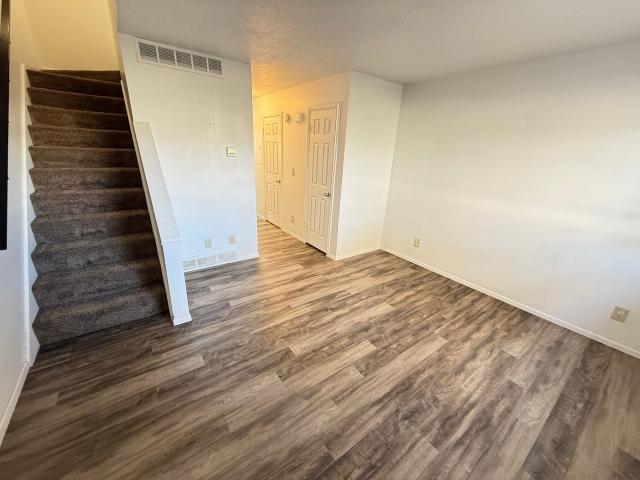 Apartment for rent in Camelot, Layton