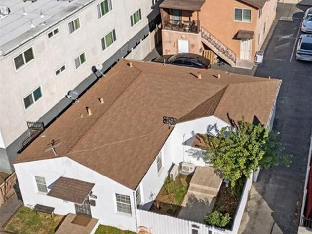 House for sale in Van Nuys Neighborhood Council District, Canoga Park