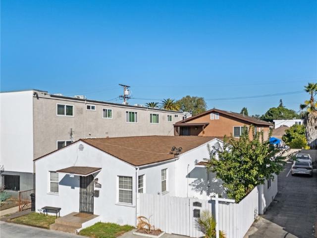 House for sale in Van Nuys Neighborhood Council District, Canoga Park