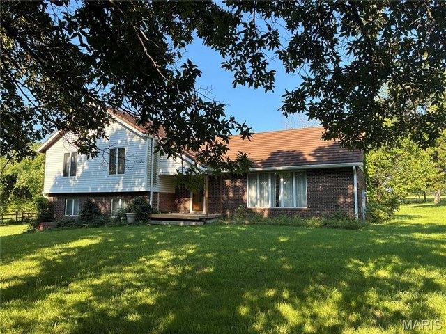 Farm for sale in Curryville, Missouri