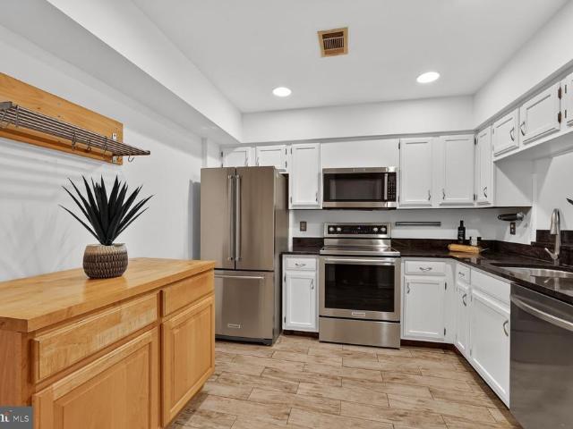 Condo for sale in Virginia