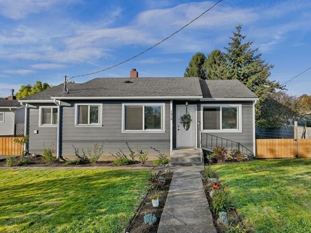 House for sale in Lynden, Whatcom County