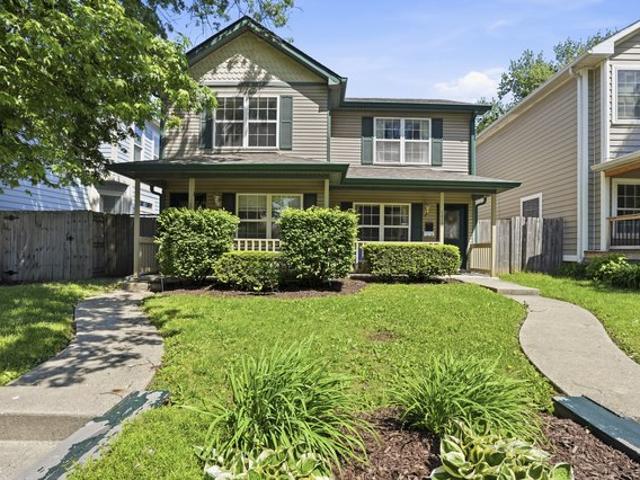 House for sale in Near Eastside, Camby