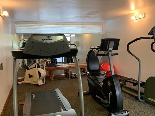 Apartment for rent in Canoga Park, California