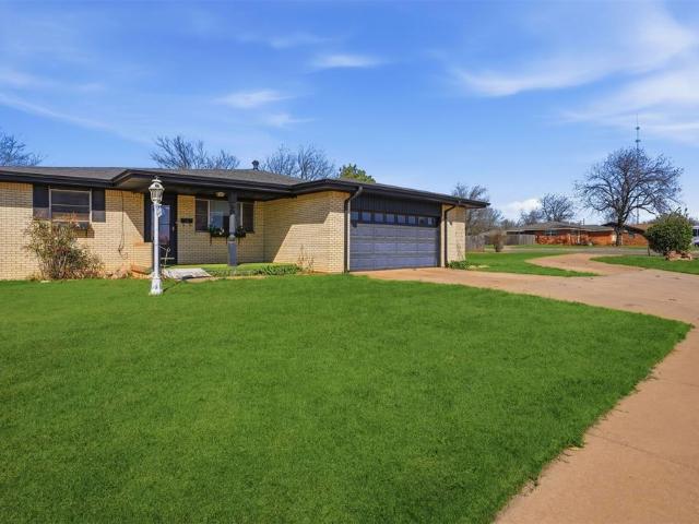 House for sale in Washita, Oklahoma