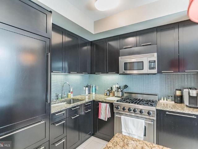 Condo for sale in Philadelphia, Pennsylvania