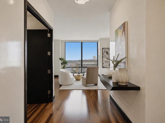 Condo for sale in Philadelphia, Pennsylvania