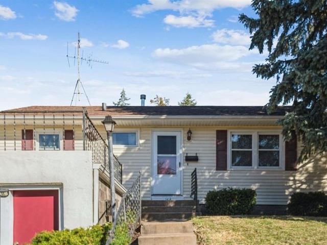 House for sale in Davenport, Iowa