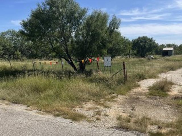 Land for sale in Lytle, Texas