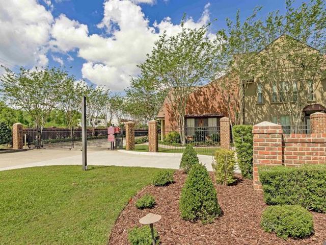 Condo for sale in Prairieville, Louisiana