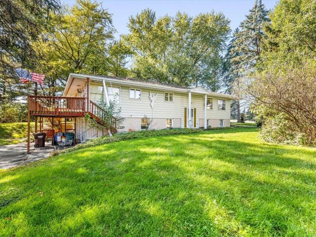 House for sale in Caledonia, Boone County