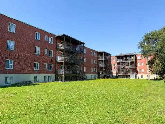 Apartment for rent in St. Leonard's, Quebec