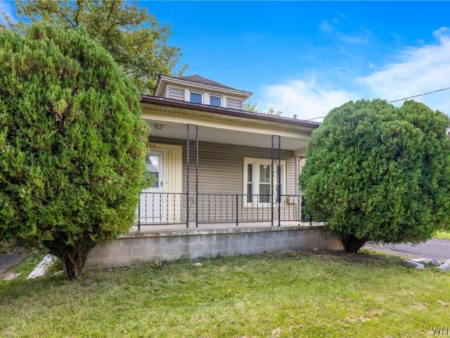 House for sale in Niagara, New York