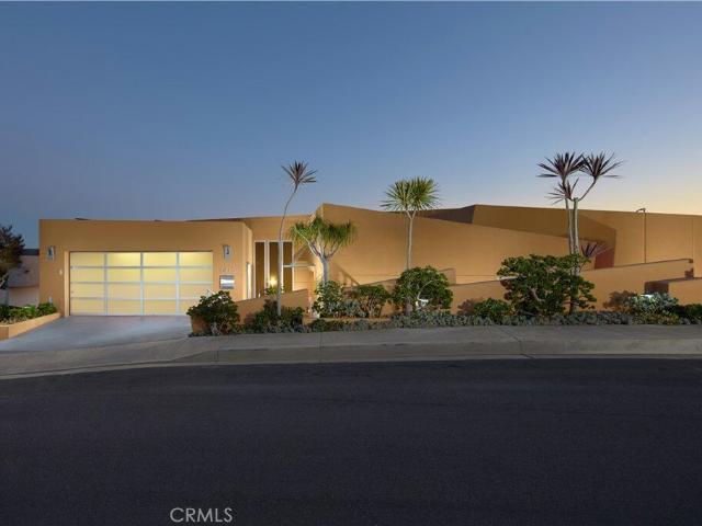 House for sale in Laguna Beach