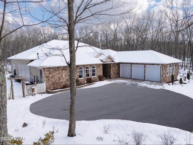 House for sale in Hawley, Pennsylvania