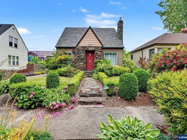 House for sale in Oregonia