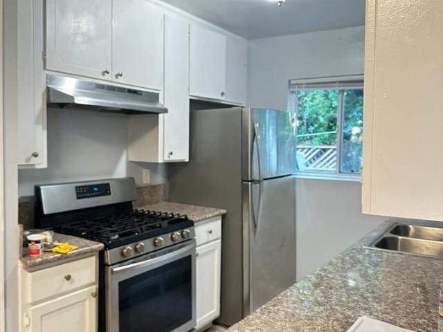 Apartment for rent in Canoga Park, California