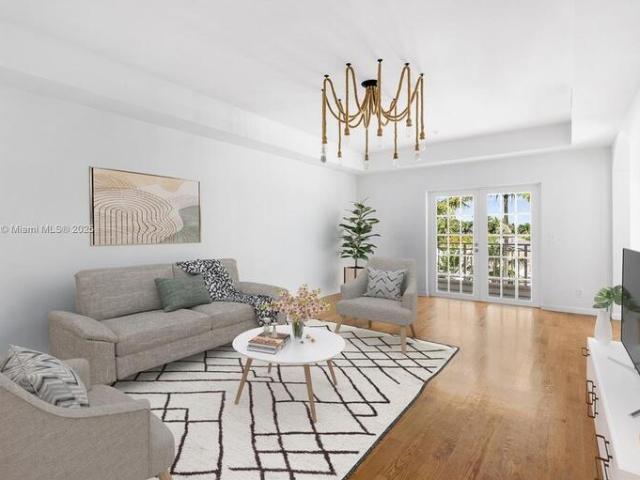 Townhouse for rent in Miami Beach