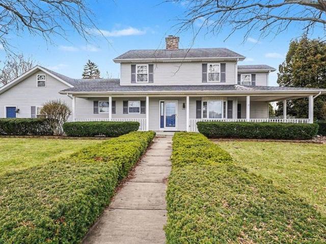 House for sale in Essexville, Michigan